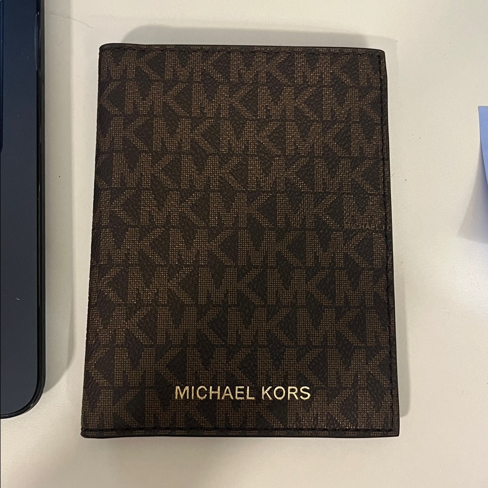 Mk Card/passport Holder